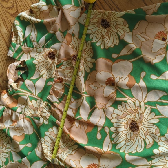 DR2 Floral Flowy Top Rear V Neck Size Women's S - Picture 6 of 7